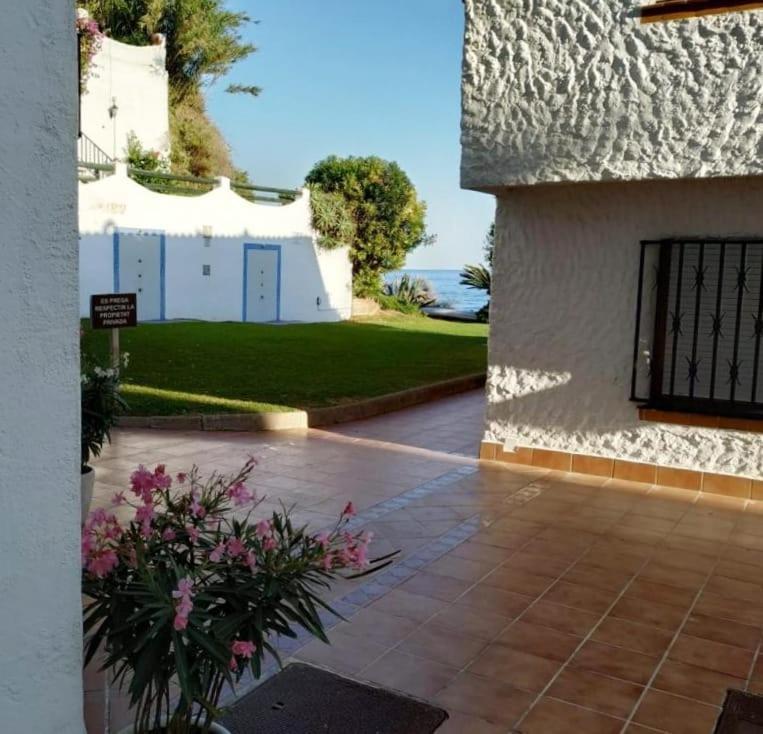 Little Paradise . Apartment In Front Of The Sea Coma-ruga Esterno foto